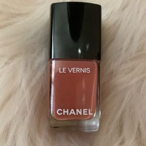Chanel Le Vernis Nail Polish in Terra Rossa
